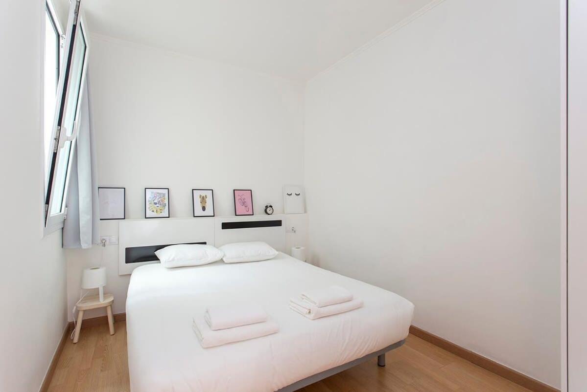 3bd Only For Families In Poblenou Next To The Beach! Barcellona