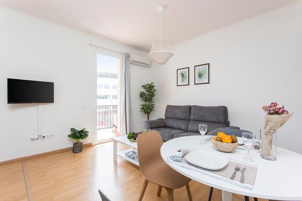 3bd Only For Families In Poblenou Next To The Beach! Barcellona